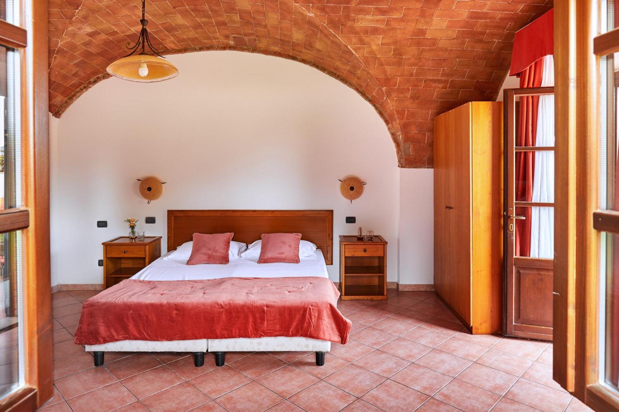 Relais Belvedere Montecatini Val di Cecina Phòng bức ảnh