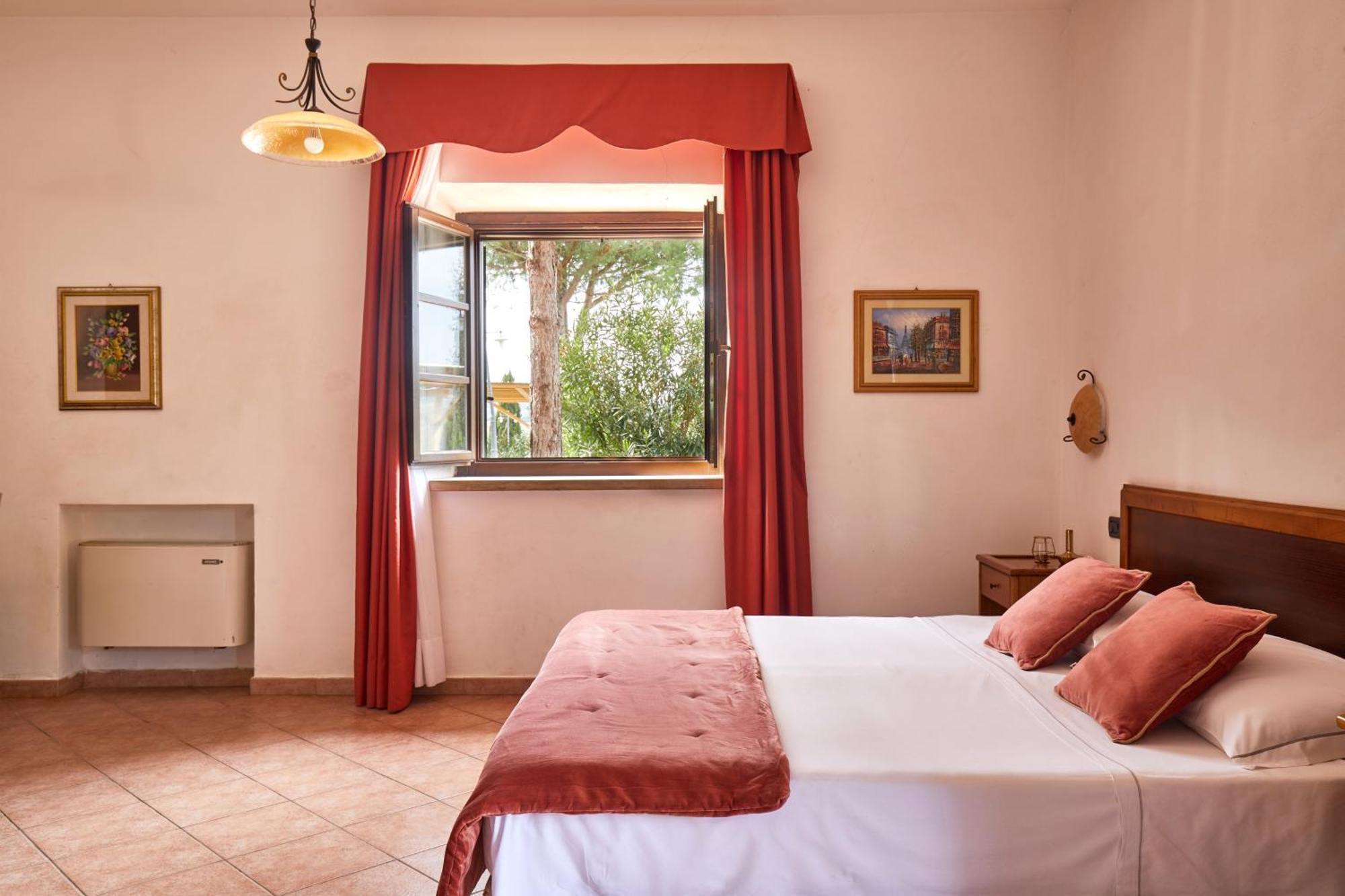 Relais Belvedere Montecatini Val di Cecina Phòng bức ảnh